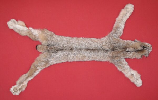 lynx fur pelt​